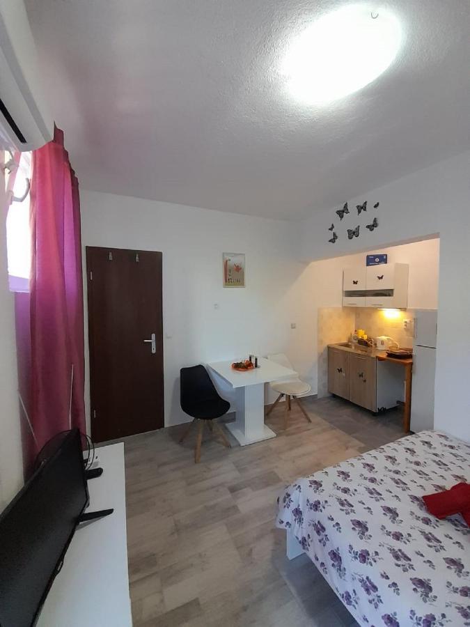 Apartments Dalamar Babino Polje Exteriér fotografie